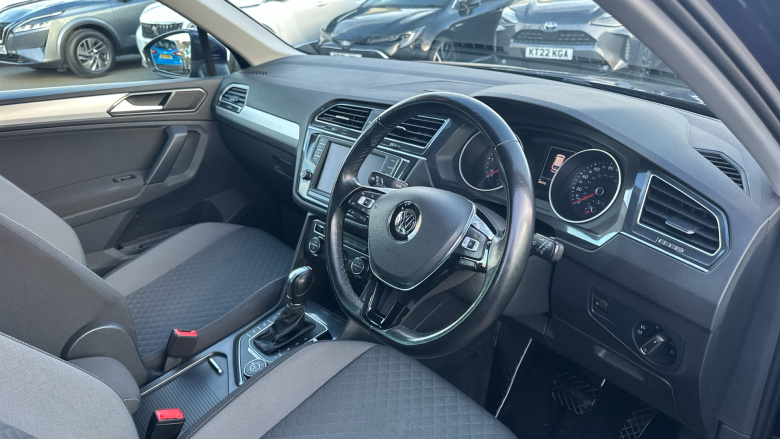 Volkswagen Tiguan 2.0 TDi 150 4Motion SE Nav 5dr DSG Diesel Estate